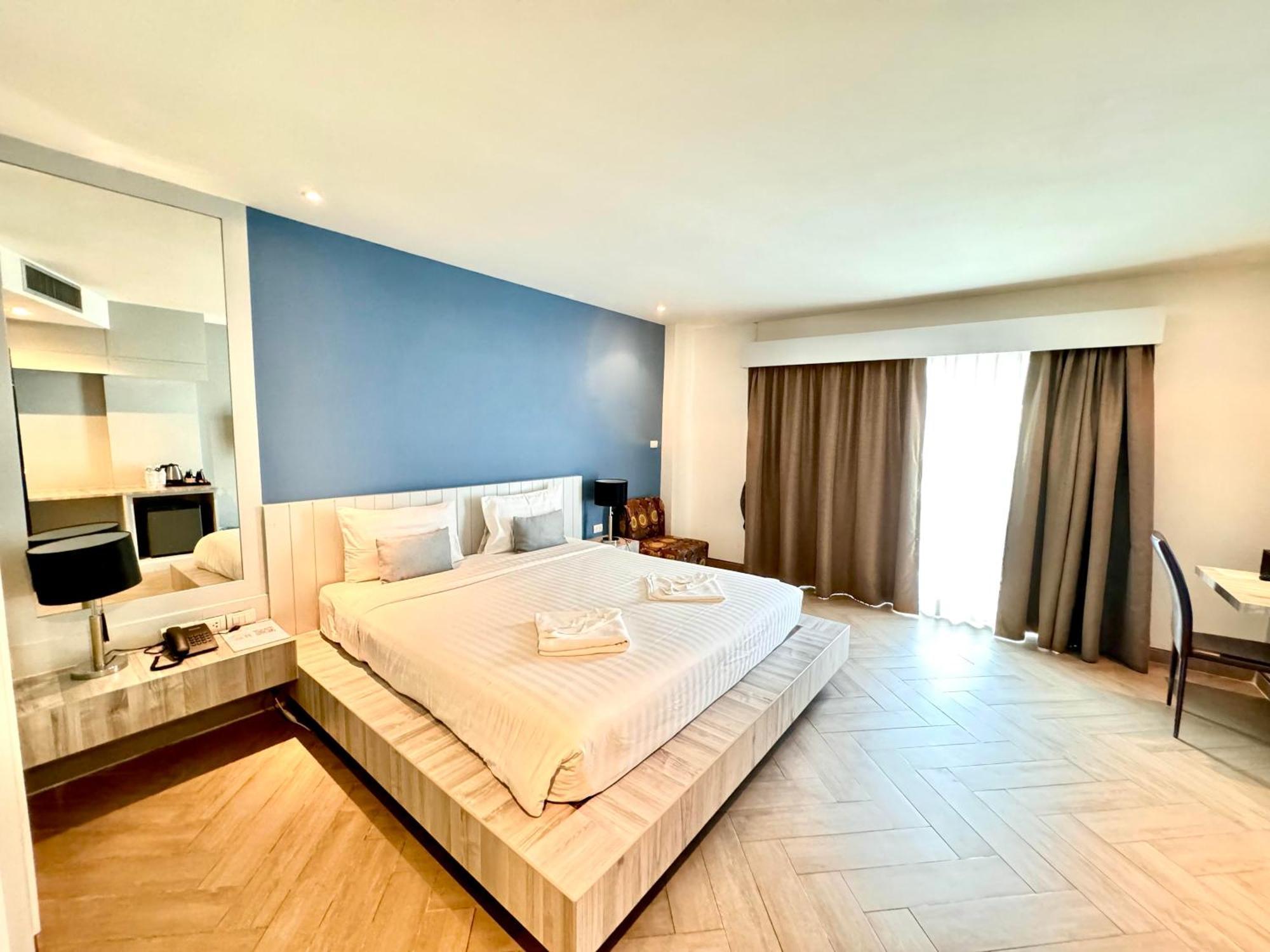 De Coze Hotel Patong Luaran gambar