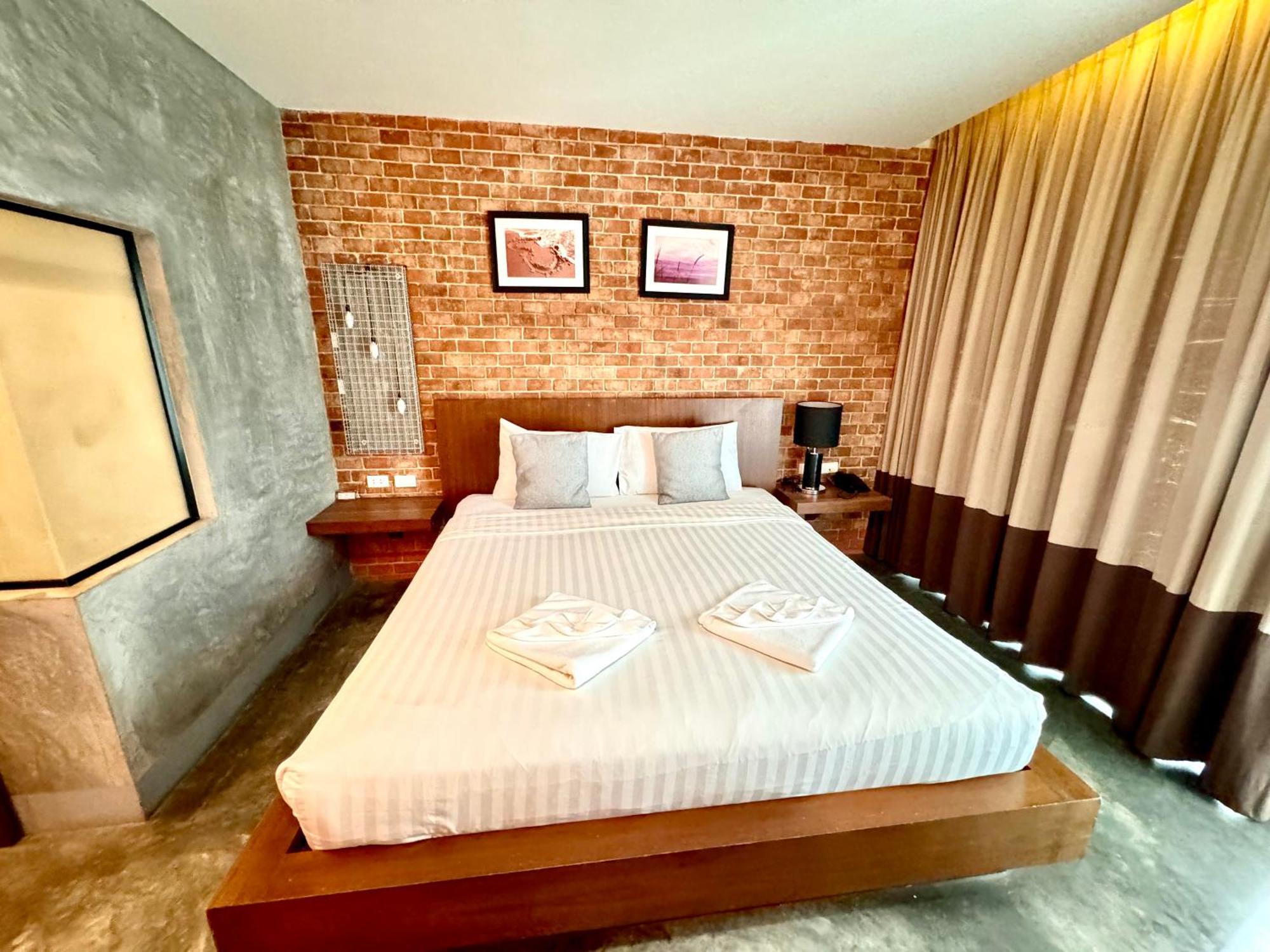 De Coze Hotel Patong Luaran gambar