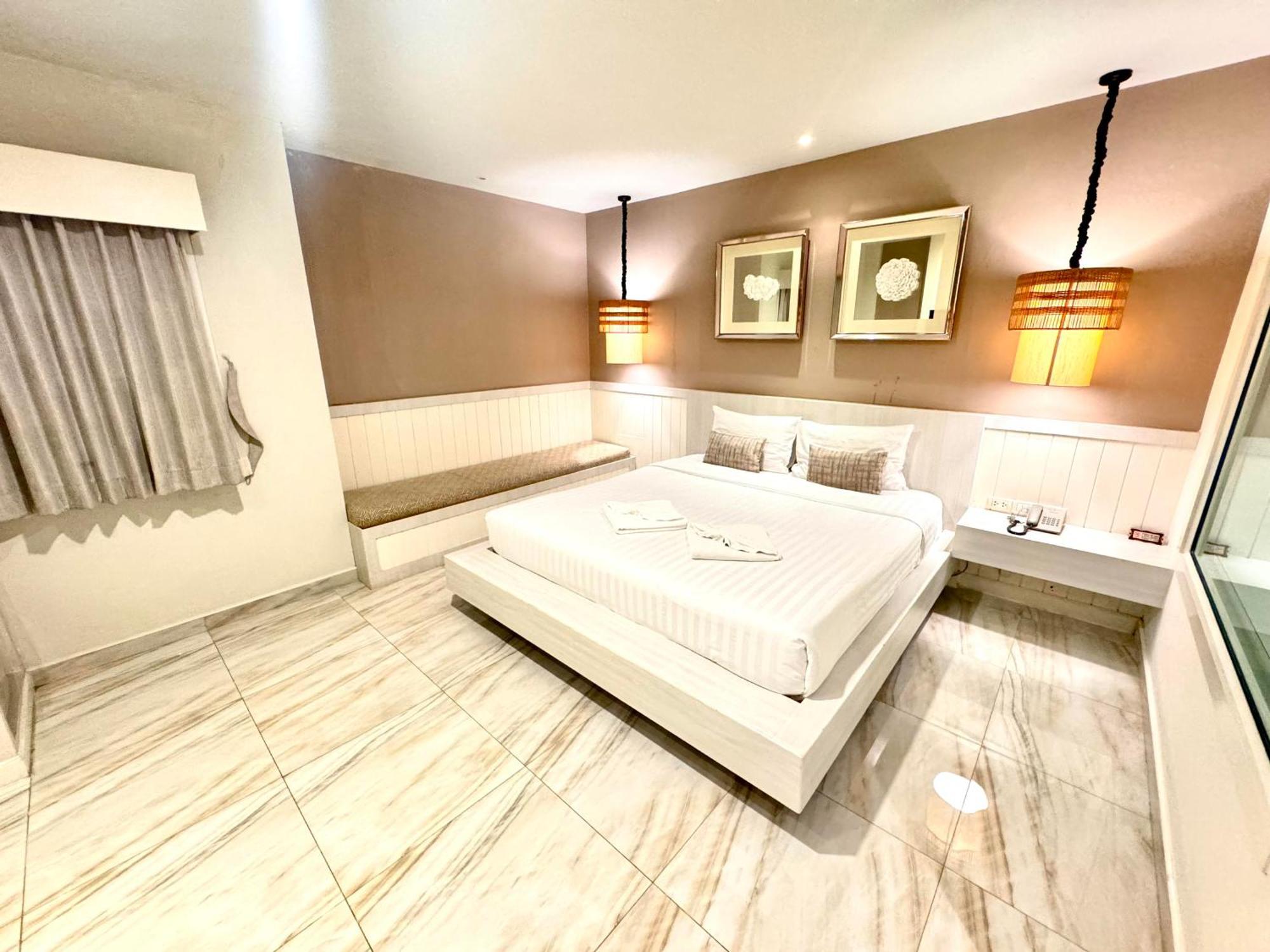 De Coze Hotel Patong Luaran gambar