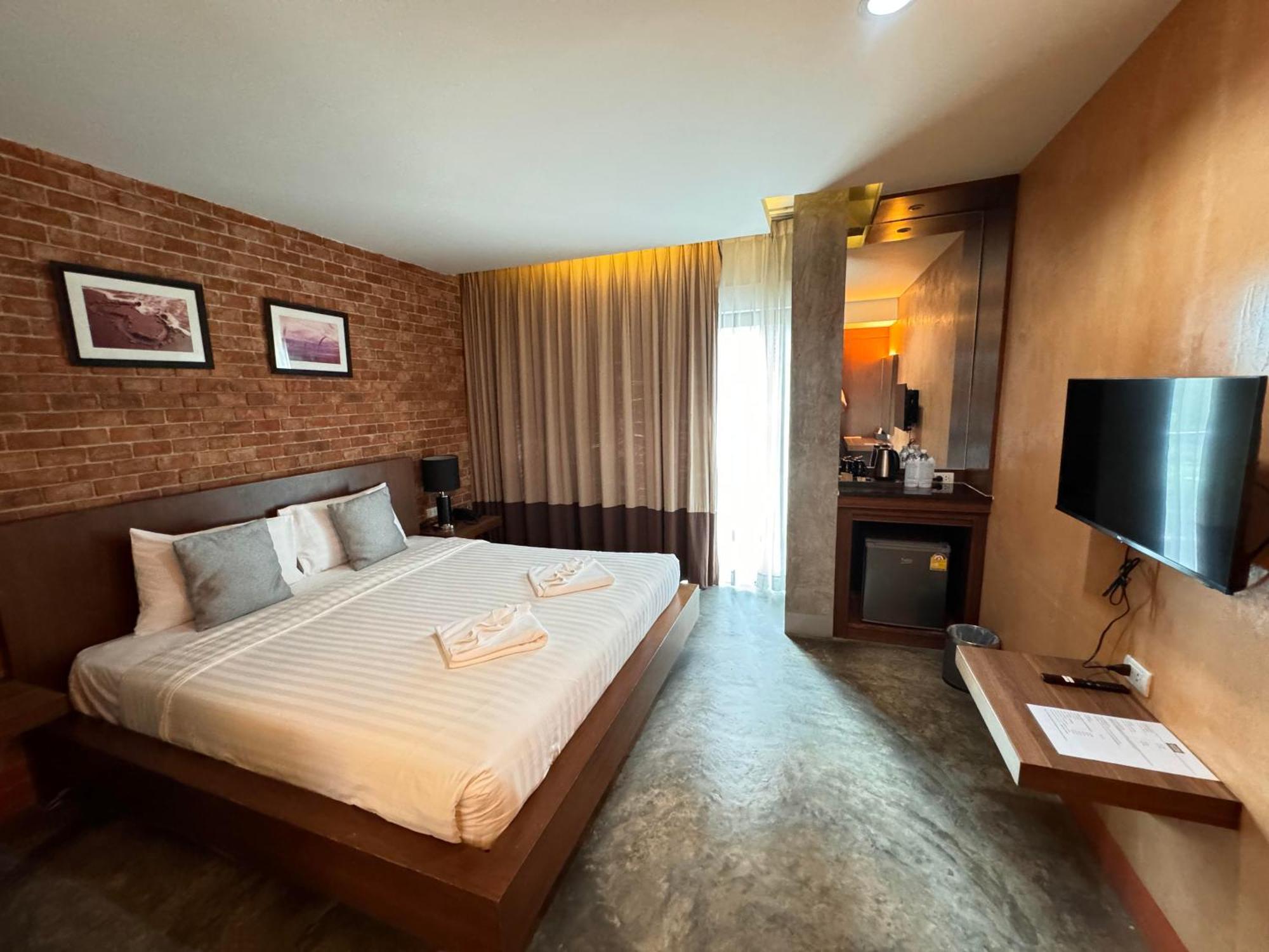 De Coze Hotel Patong Luaran gambar