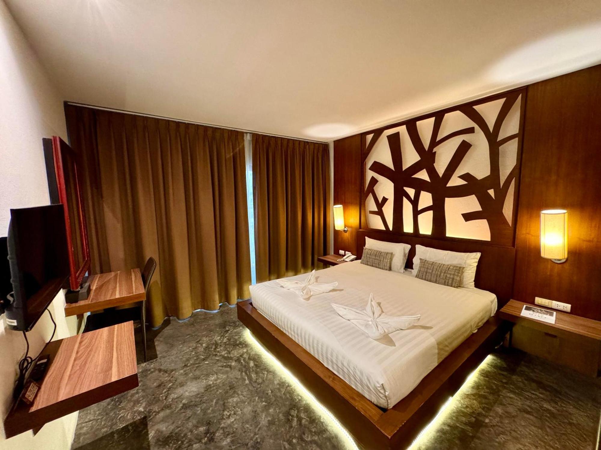 De Coze Hotel Patong Luaran gambar