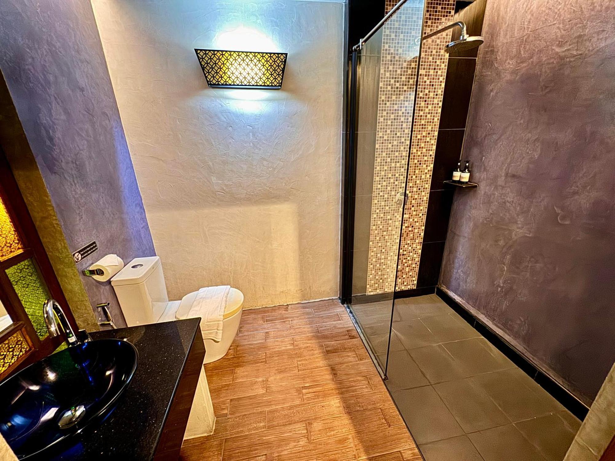 De Coze Hotel Patong Luaran gambar