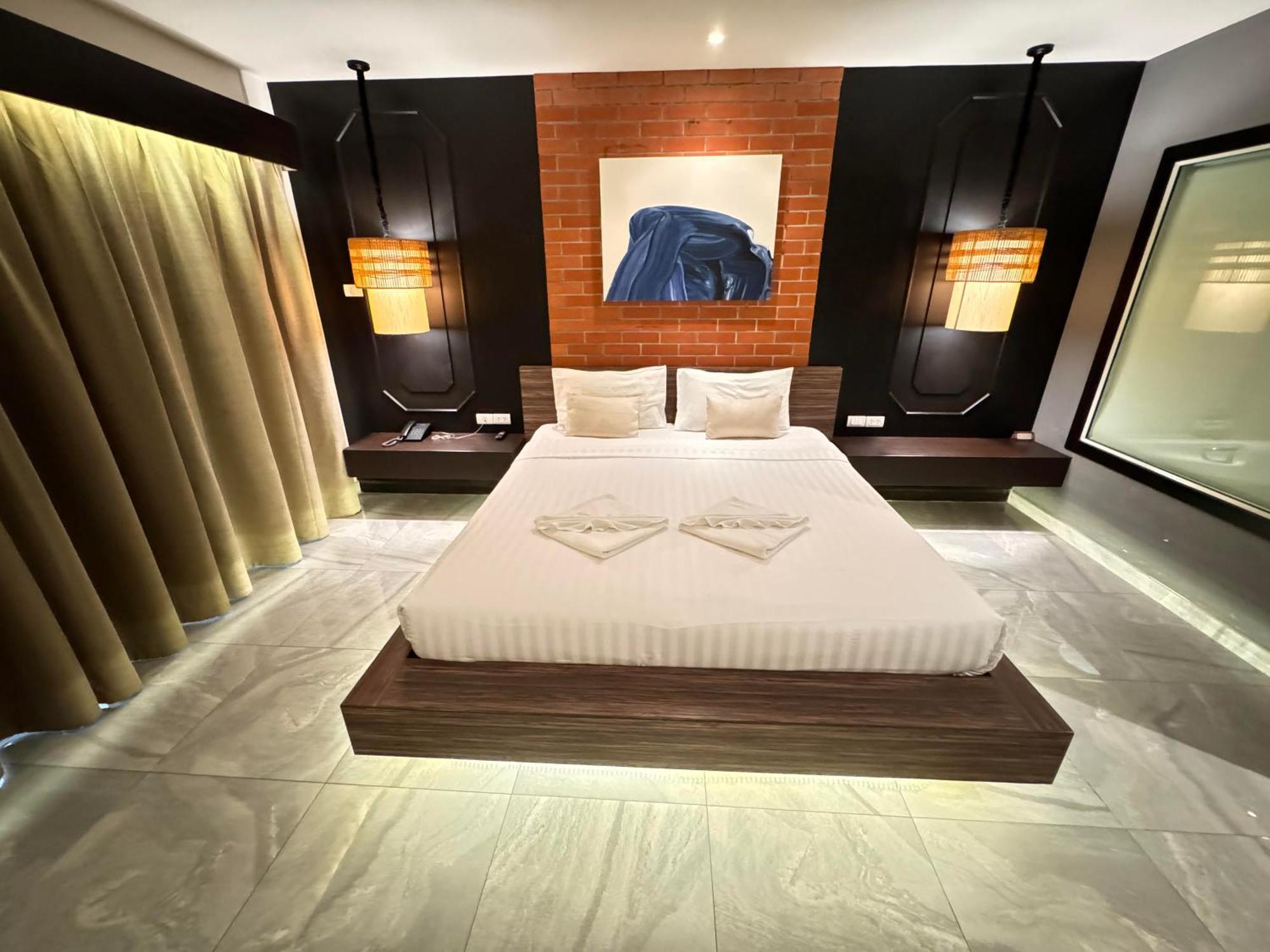 De Coze Hotel Patong Luaran gambar