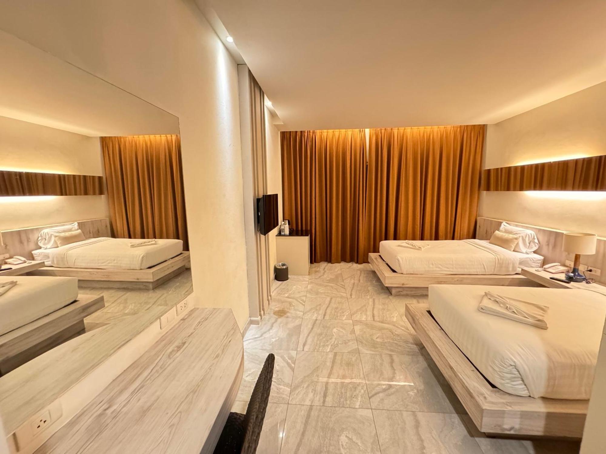 De Coze Hotel Patong Luaran gambar