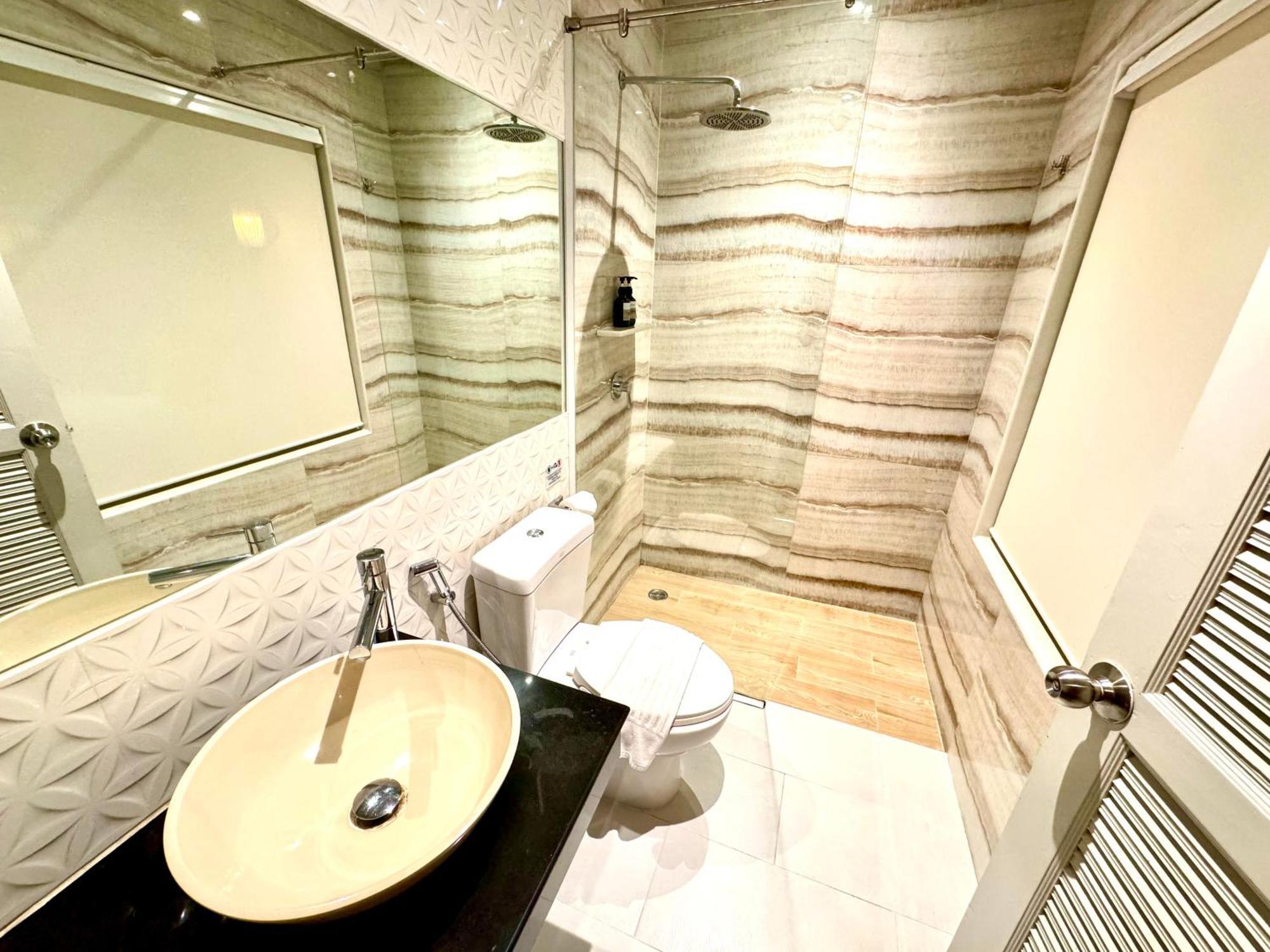 De Coze Hotel Patong Luaran gambar