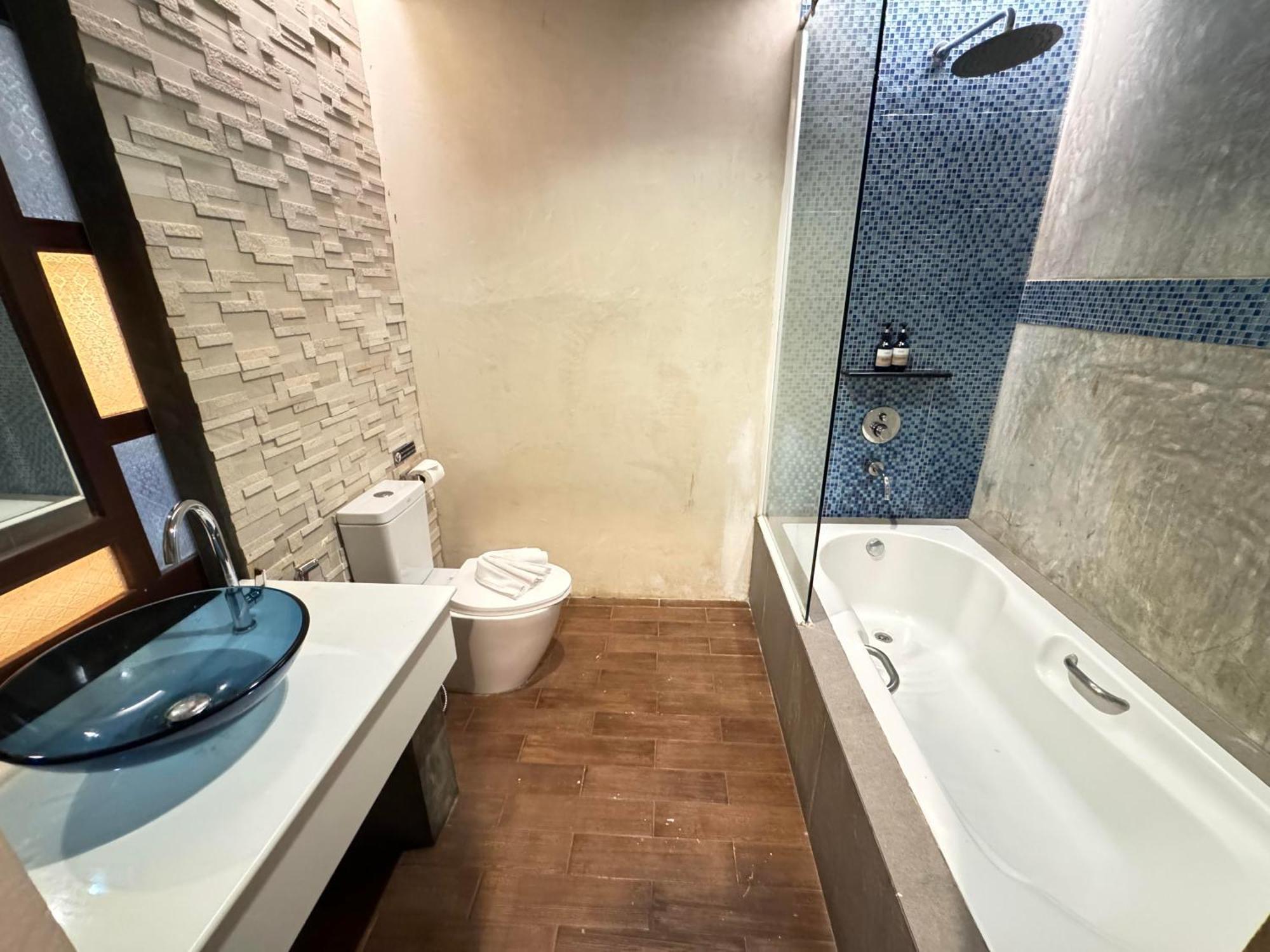 De Coze Hotel Patong Luaran gambar