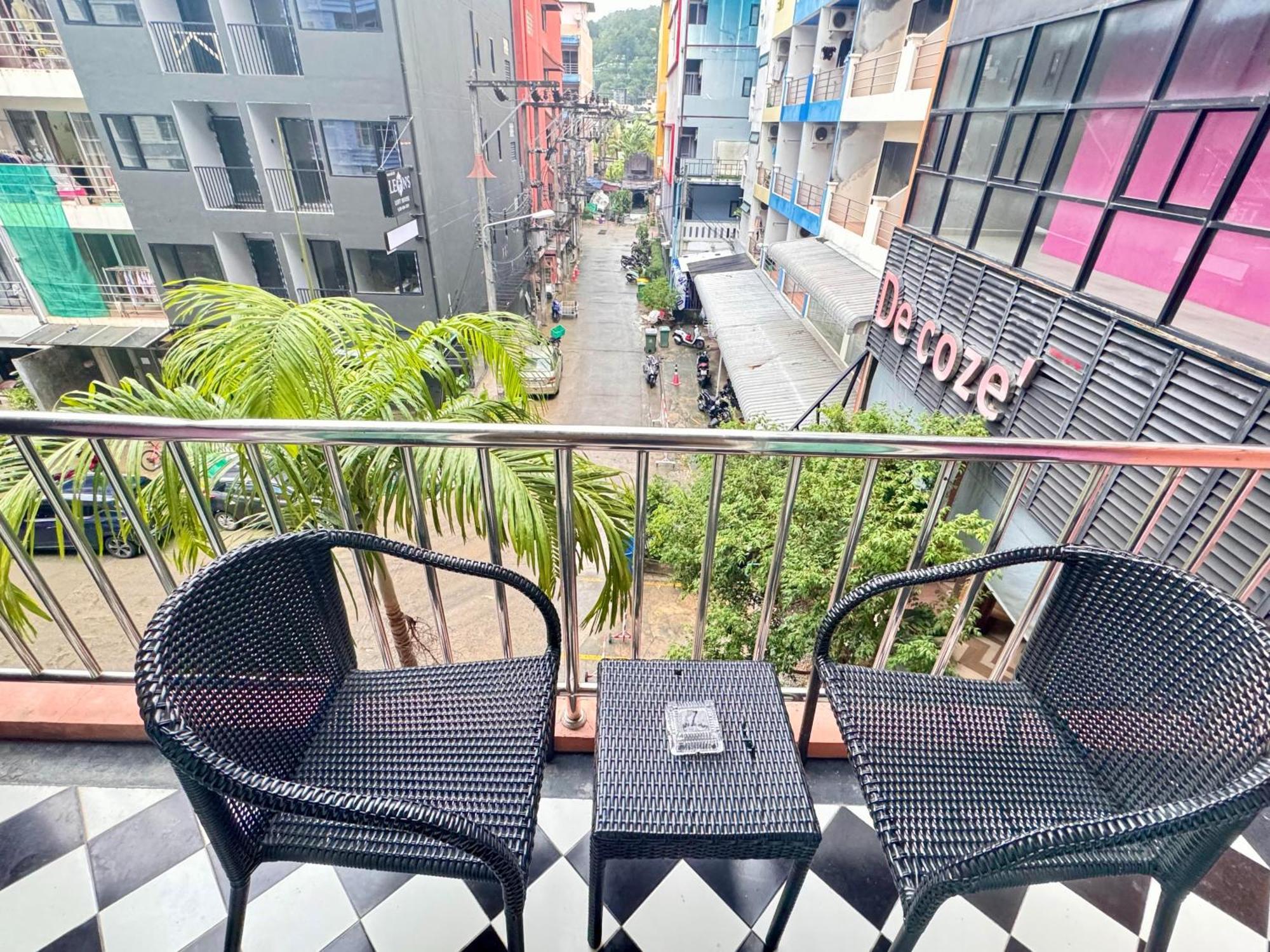 De Coze Hotel Patong Luaran gambar