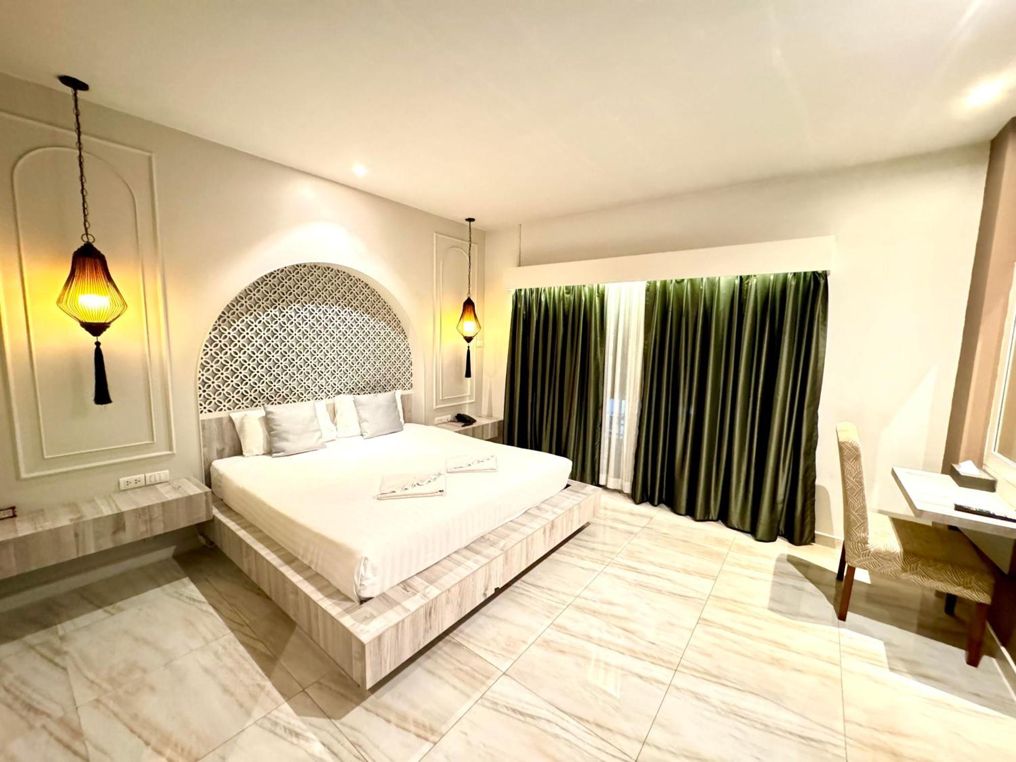 De Coze Hotel Patong Luaran gambar