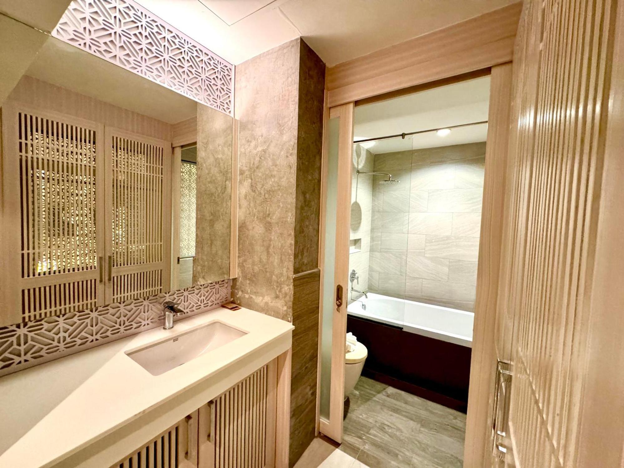 De Coze Hotel Patong Luaran gambar