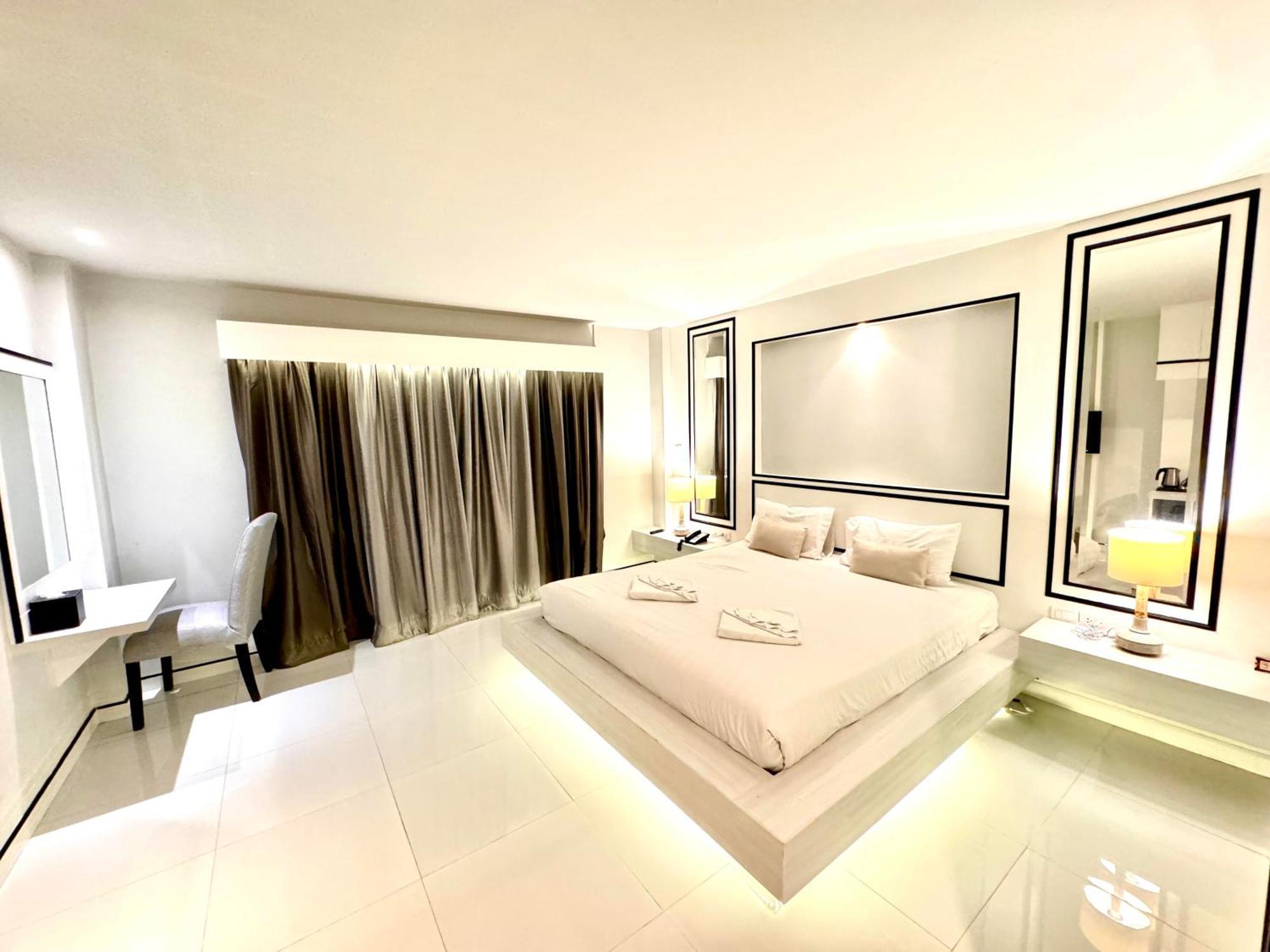 De Coze Hotel Patong Luaran gambar