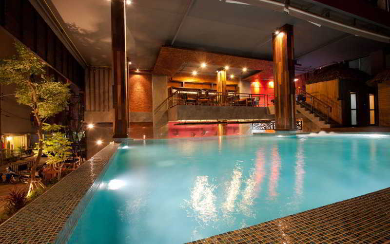 De Coze Hotel Patong Luaran gambar