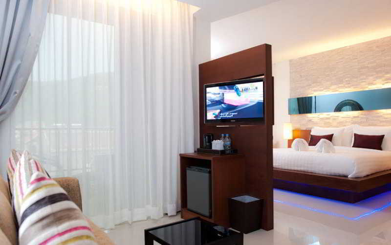 De Coze Hotel Patong Luaran gambar