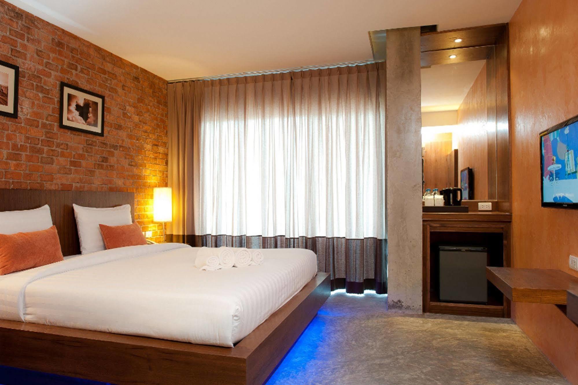 De Coze Hotel Patong Luaran gambar